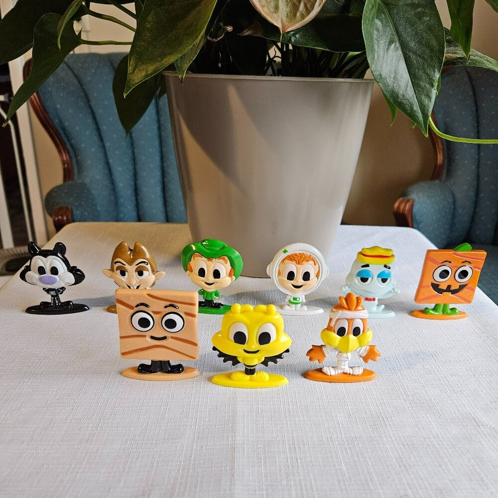 General Mills RARE Halloween Collection Figurines (9)-Item #702